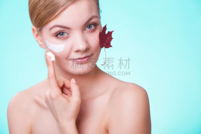 人的脸部,叶子,米色,青年女人,女孩,青少年,留白,水平画幅,纯净,健康