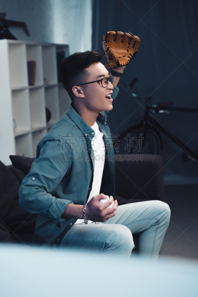 球,运动,男人,棒球手套,情感,家庭生活,青年人,竞技运动,参观者