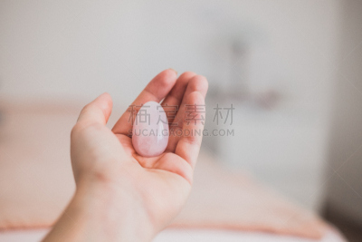 手,鸡蛋,拿着,女人,芳香疗法,仅一个女人,小的,女性特质,有机食品