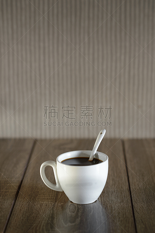 黑咖啡,餐具,垂直画幅,褐色,早餐,咖啡馆,桌子,木制,无人,茶碟