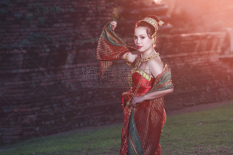 女人 装饰品 演出服 穿衣服 美 艺术 泰国人 水平画幅 优美图片素材下载 稿定素材