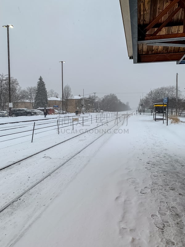 一月,通勤者,冬天,芝加哥市,火车站,运动跑道,车站月台,大风雪,美国中西部地区,进出港显示牌