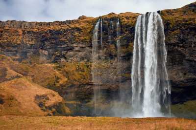 seljalandsfoss waterfall,自然美,草,著名景点,背景,瀑布,户外,旅行者,欧洲,自然