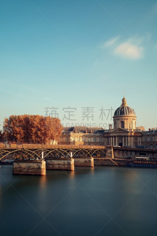 塞纳河,河流,垂直画幅,建筑,艺术桥,无人,欧洲,户外,都市风景,法兰西学院