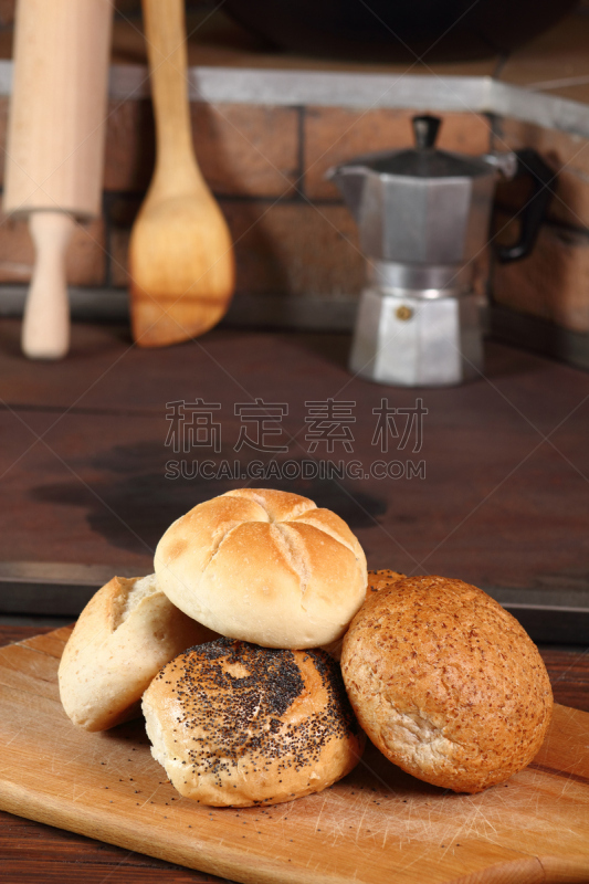 小圆面包,多样,厨房,垂直画幅,火炉,折角小面包,无人,脆饼干,煎锅,乡村风格