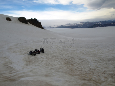 冰河,雪上汽车运动,天空,水平画幅,雪,无人,陆用车,冰岛国,滑雪痕,白色