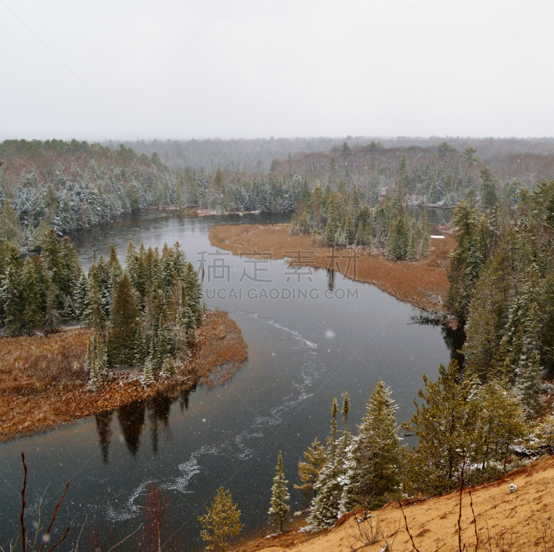 river ausable,都市风景,河岸,奥斯卡达,密歇根,褐色,松树,水平画幅,绿色,无人