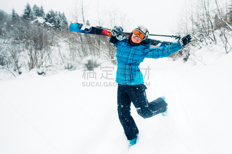 女孩,滑雪雪橇,滑雪游览,风,水平画幅,山,雪,旅行者,户外,自由