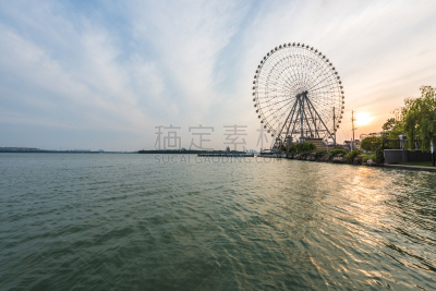 摩天轮,天空,公园,车轮,水平画幅,透视图,户外,顶部,都市风景,建筑业