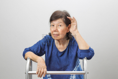 女人,老年人,听障,助听器,耳痛,人的耳朵,损失,噪声,头发,问题