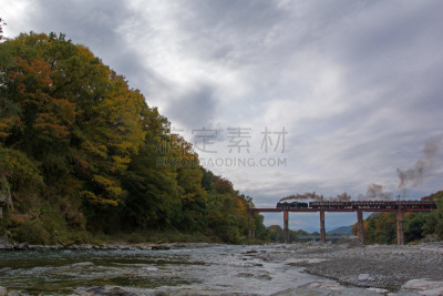 蒸汽机车,河流,水平画幅,无人,2015年,日本,多云,长土吕,摄影
