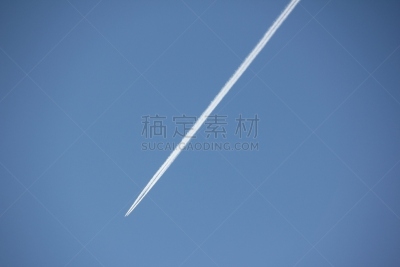 天空,白色,小路,飞行器,平衡折角灯,海洋,直摇镜头,机动车背后视角,中长距离,机舱乘务员