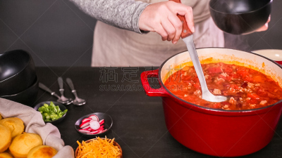 辣火鸡,有包装的,荷兰烤肉锅,珐琅,铸铁,奶酪,肉,红色,晚餐,热