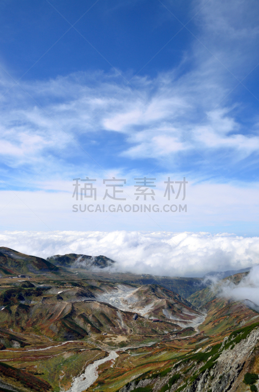 富山,秋天,室堂,金松树木,黑部水库,富山县,北陆地区,垂直画幅,天空,沟壑
