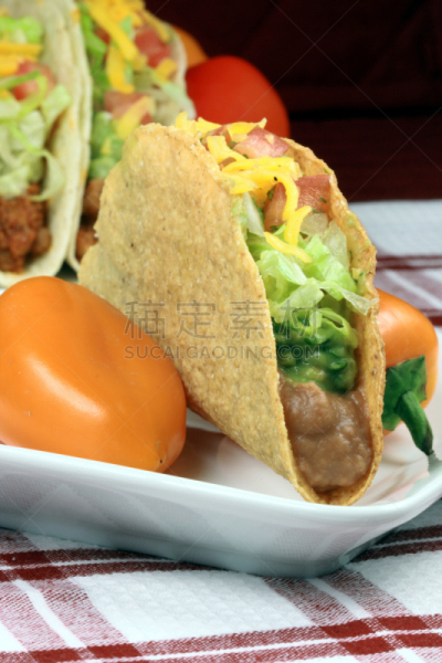 玉米饼,垂直画幅,饮食,无人,墨西哥食物,肉末,西红柿,豆,莴苣,摄影