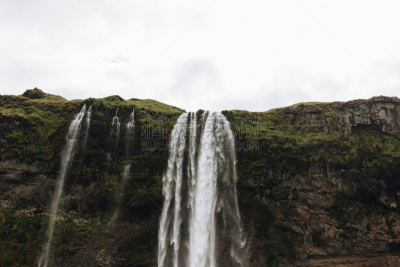 seljalandsfoss waterfall,冰岛国,低视角,苏格兰高地,旅途,著名景点,瀑布,户外,北,欧洲