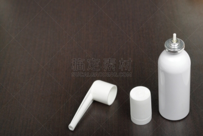 药,白色,喷雾罐,呼吸系统,平视角,黑色,鸭舌帽,哮喘吸入器,健康保健
