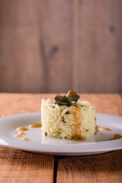 咖喱粉,芝麻,开胃酱,蘑菇,切片食物,垂直画幅,素食,顶部,白色