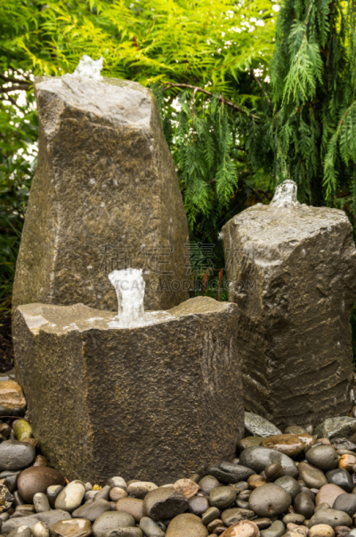 泡泡,饮水喷泉,垂直画幅,水,公园,无人,喷泉,户外,建筑材料,针叶树