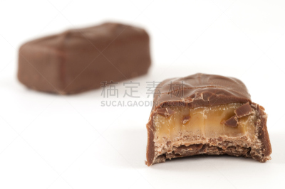 巧克力条,图像聚焦技术,选择对焦,饮食,褐色,卡麦尔,水平画幅,无人,白色背景,牛奶巧克力