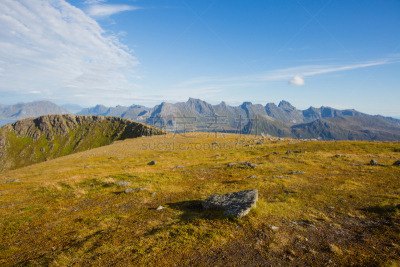 罗弗敦群岛 ,北地,夏天,地形,风景,特若欧峡,恶魔之舌,松恩峡湾,瑞属拉普兰,法罗群岛