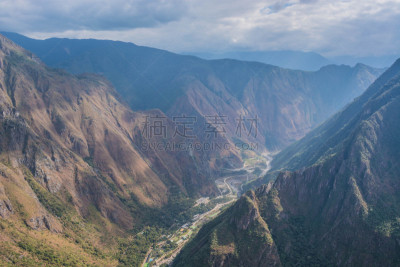 马丘比丘,自然美,地形,看风景,印加人文明,库斯科市,水平画幅,无人,铁轨轨道,早晨