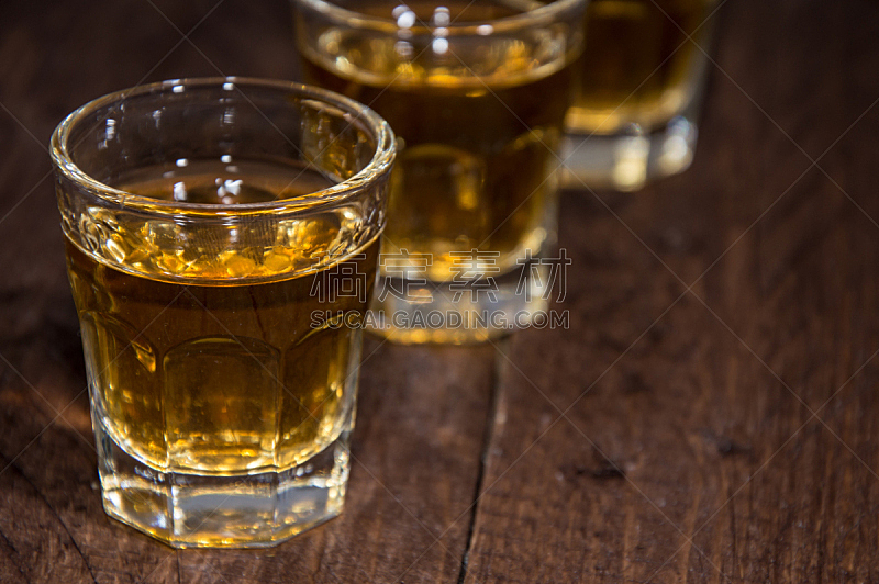 小酒杯,朗姆酒,木制,鸡尾酒,饮料,含酒精饮料,图像,白兰地,液体,金色