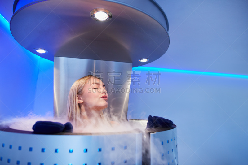 桑拿浴,全身像,青年女人,冷冻疗法,低温生物学,替代疗法,药箱,室内管弦乐队,辅导讲座