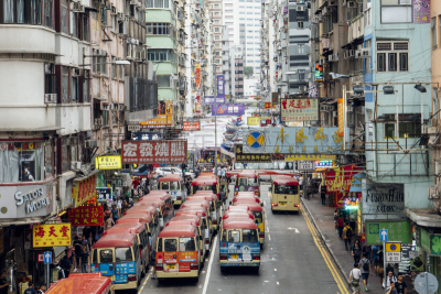 街道,摄像机拍摄角度,高视角,旅行者,群众,无法辨认的人,户外,夜晚,拥挤的,著名景点