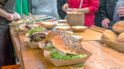 汉堡包,格子烤肉,水平画幅,迷你汉堡,生食,纸板,餐饮服务职业,羊肉,肉,部分