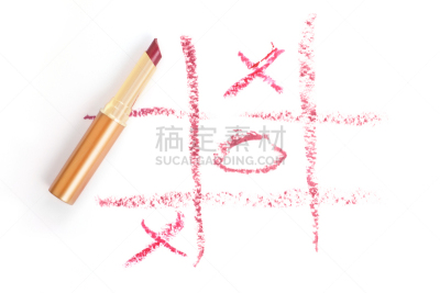 唇膏,有污迹的,井字游戏,美,彩妆,水平画幅,装管,碾碎了的,化妆用品,白色