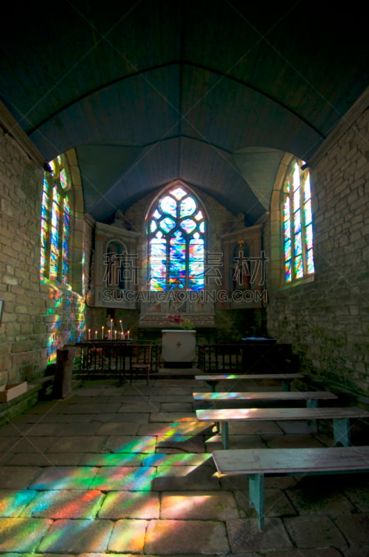 Colour reflections in a little chapel