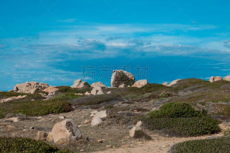 悬崖,撒丁岛,海岸地形,水,天空,水平画幅,无人,户外,海滩,热带气候