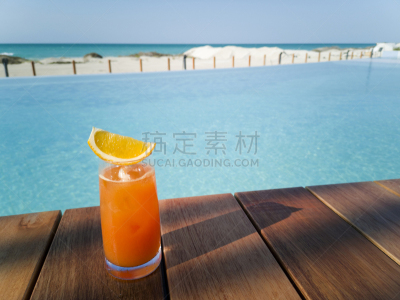 鸡尾酒,游泳池,海滩,橙子,白昼,日光,含羞草酒,华贵,浪漫,无酒精鸡尾酒