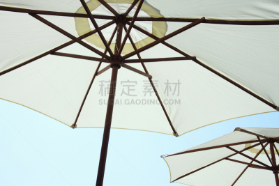 遮阳伞,海滩遮阳伞,紫外线辐射,天空,度假胜地,咖啡馆,咖啡店,水平画幅,地形,无人