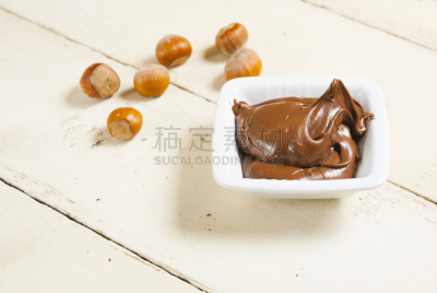 榛子,巧克力,餐具,留白,水平画幅,无人,古老的,生食,组物体,巧克力酱
