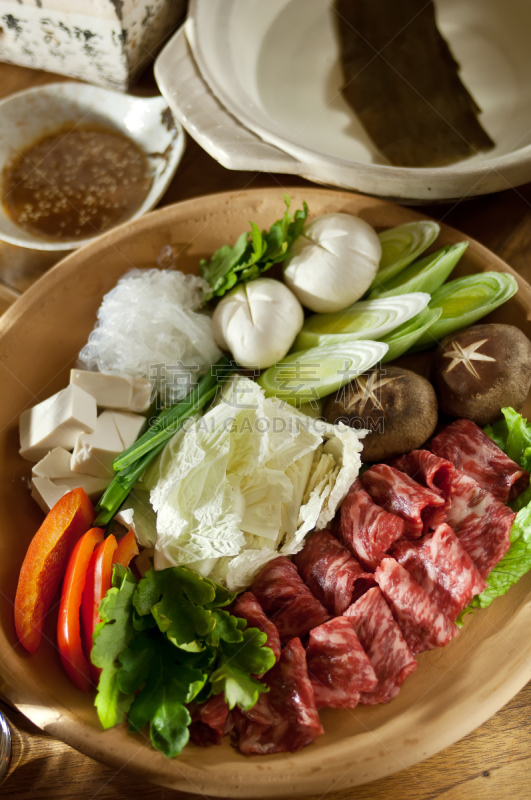 寿喜烧,大理石装饰效果,牛肉,蔬菜,切片食物,清新,晚餐,鱿鱼寿司,大理石状肉,锅炉