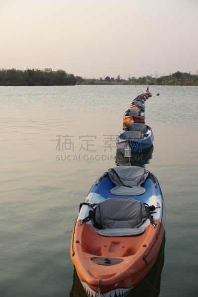 皮船,自然,垂直画幅,水,美,地形,无人,夏天,湖,船