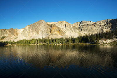 山,著名自然景观,云景,自然界的状态,云,怀俄明,池塘,水库,巨石,湖
