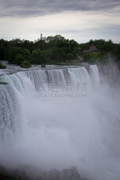 尼亚加拉瀑布,垂直画幅,水,天空,瀑布,湿,旅行者,夏天,户外,湖