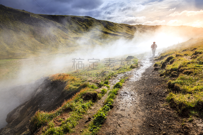 温泉城,小路,温泉,河流,冰岛国,天空,水平画幅,火山地形,旅行者,户外