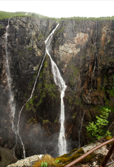 瀑布,voringsfossen,埃德峡湾,垂直画幅,水,山,户外,斯堪的纳维亚半岛,河流,北