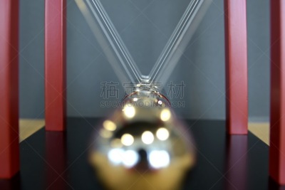 牛顿碰撞球,钟摆,球体,五个物体,重力助推,sir isaac newton,航空航天工程,可瑞德山,1960年-1969年