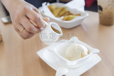 阿芙佳朵冰淇淋,咖啡,冰淇淋,烤咖啡豆,褐色,水平画幅,无人,饮料,特写,清新