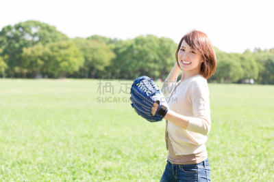 传球游戏,日本人,女人,棒球手套,捕手手套,棒球,运动手套,公园,水平画幅,进行中