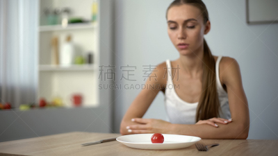 女人,筋疲力尽,瘦弱,认真的,小的,膳食,切片食物,看,瘦身