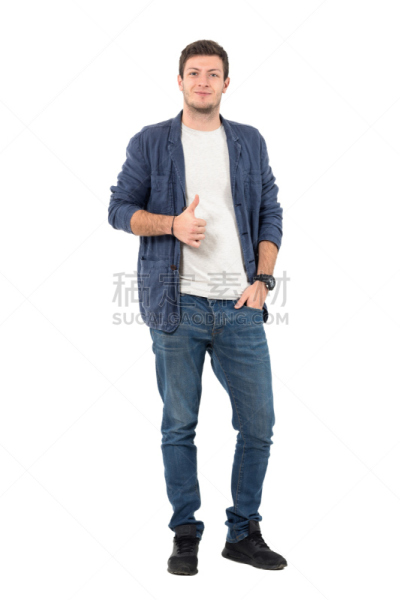 卷袖,翘起大拇指,青年男人,敞开口子,双牛仔,牛仔衬衫,全身独立,手放在兜里,垂直画幅,男性