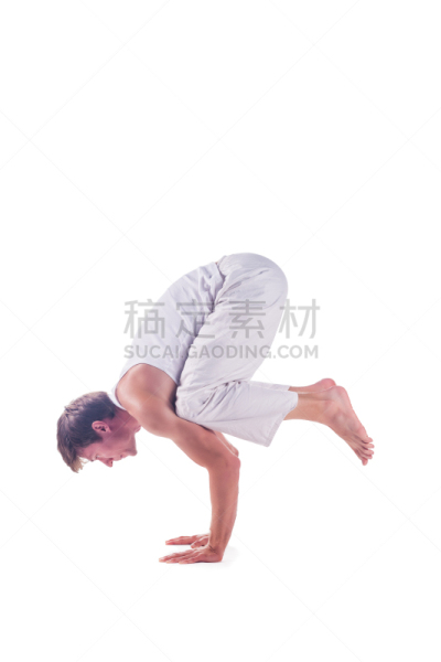 男人,瑜伽,垂直画幅,禅宗,乌鸦势,健康,白人,仅男人,仅成年人,活力