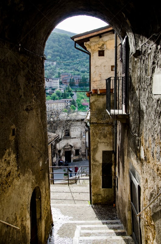 Situated in the Sagittario Valley and encircled by the Majella mountains, Scanno has been immortalised by photographers Henri Cartier-Bresson (1951) and Mario Giacomelli (1957–59) and, according to Edward Lear, was host to Italy’s most beautiful women.