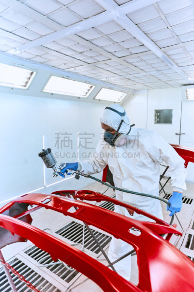 涂料,保险杠,红松,制造机器,商店,垂直画幅,天空,艺术家,外套,雪